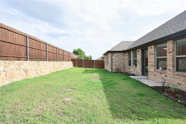 Building Photo - 4012 Mockingbird Ln