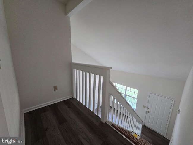 Building Photo - 1417 S Farmview Dr