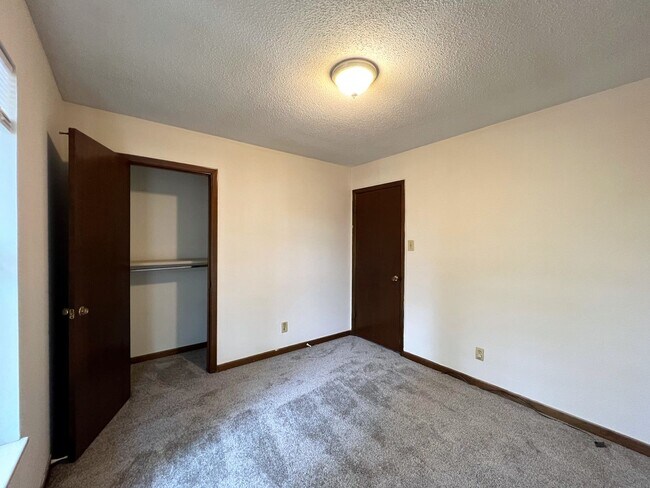 Building Photo - 11518 Midhurst Dr