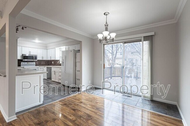 Building Photo - 13032 W 102nd Terrace