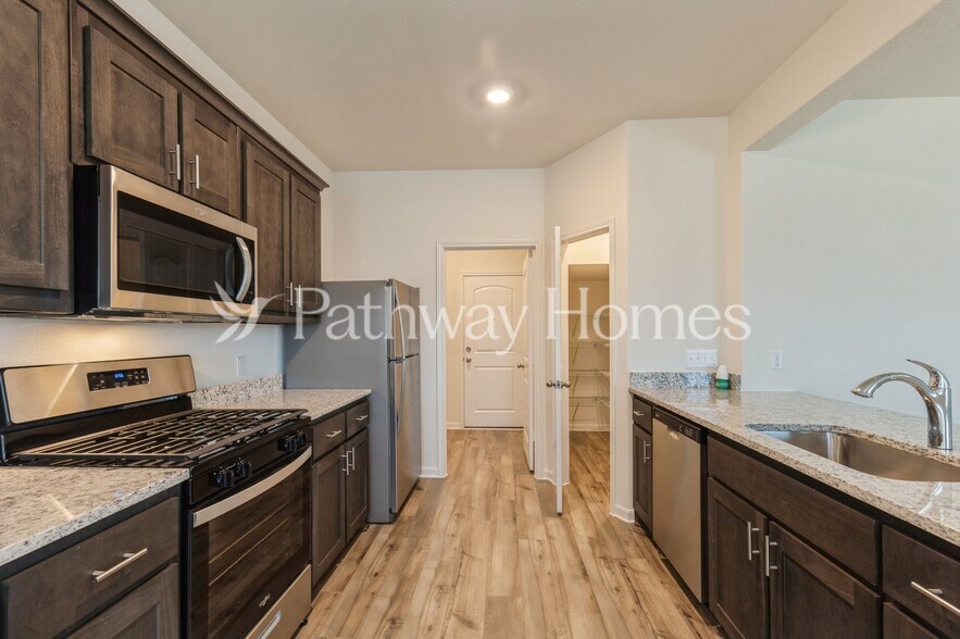 Building Photo - 10820 Gray Mare Dr