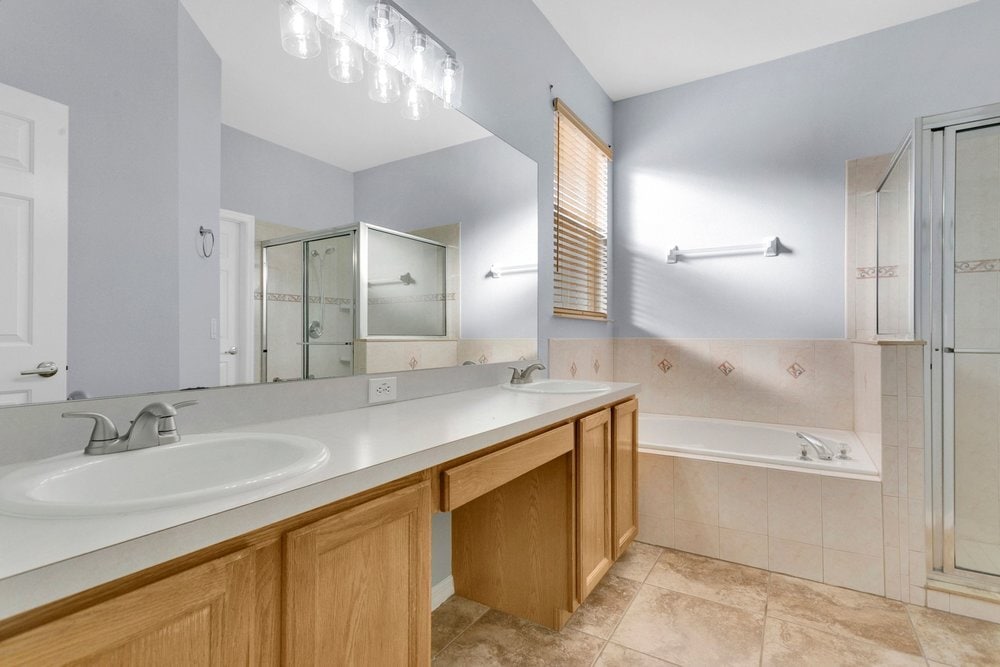 Building Photo - 8102 Country Run Pky