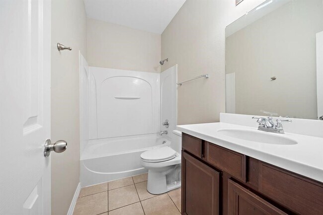 Building Photo - 4016 Candle Cove Ct