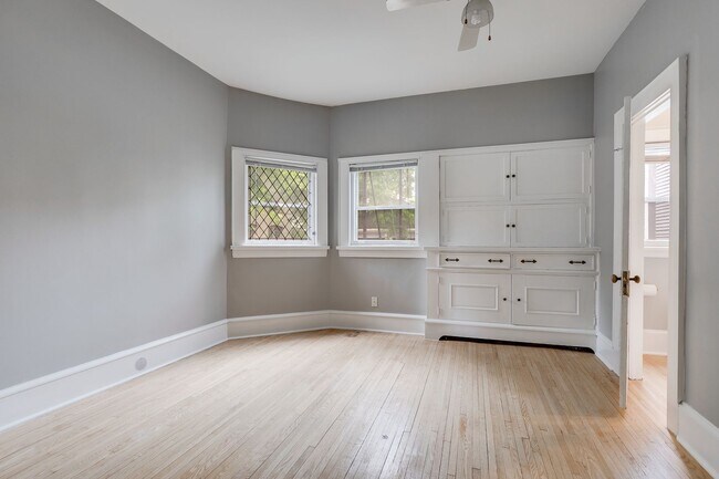 Building Photo - Historic Charm Meets Modern Living in the Heart of Lowry Hill