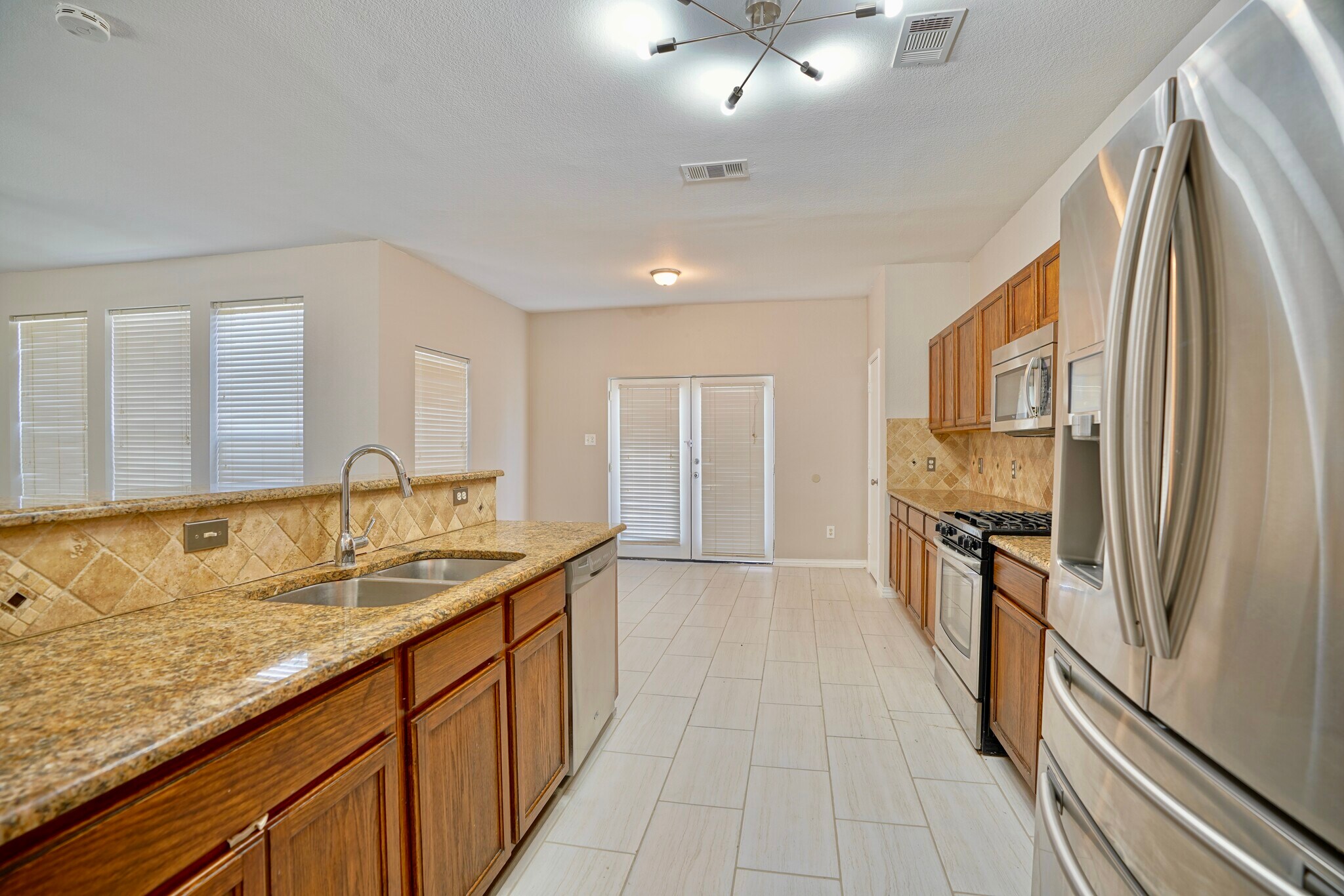 Building Photo - 6629 Scottsdale Way