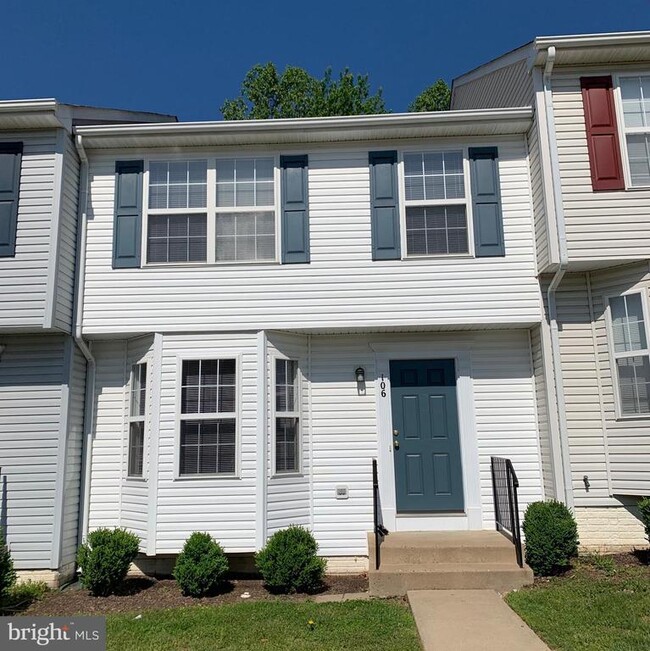 Building Photo - 106 Merrill Ct
