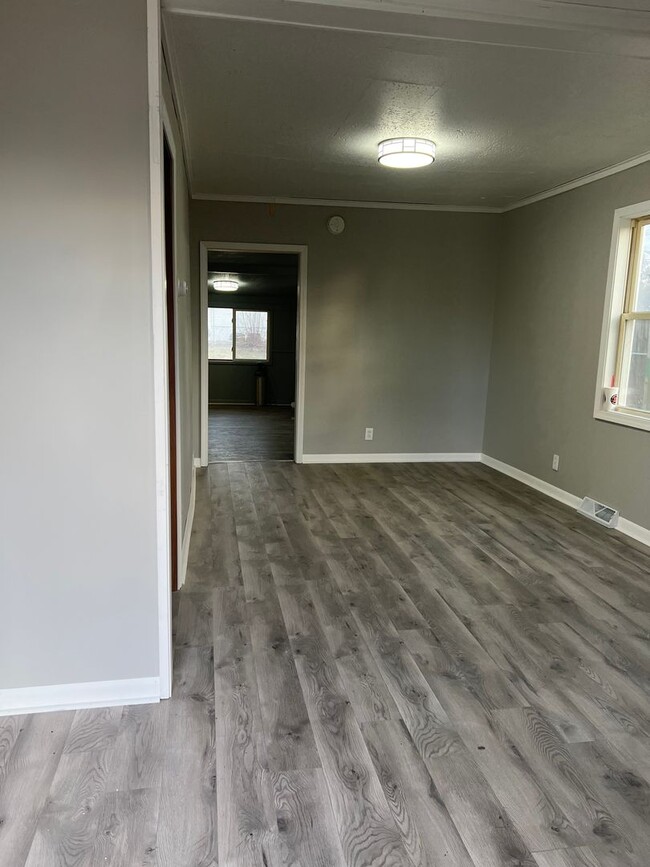 Building Photo - Check out this remodeled 2 bedroom house