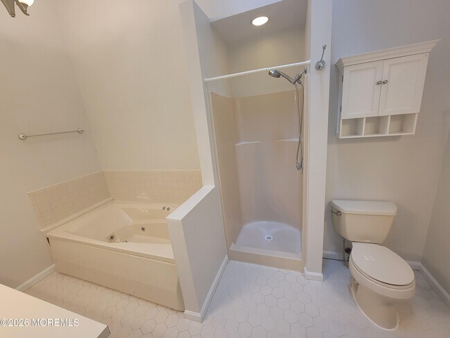 Building Photo - 22 Weller Pl