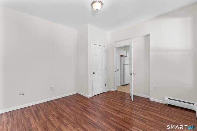 Building Photo - 83 Prospect St