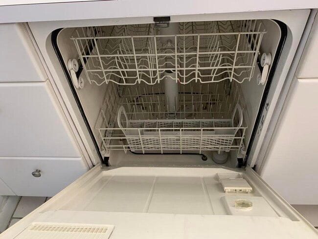 Building Photo - 9370 SW 8th St