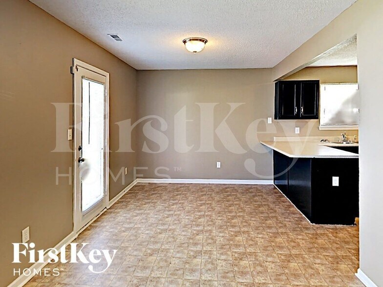 Building Photo - 353 Watercress Way