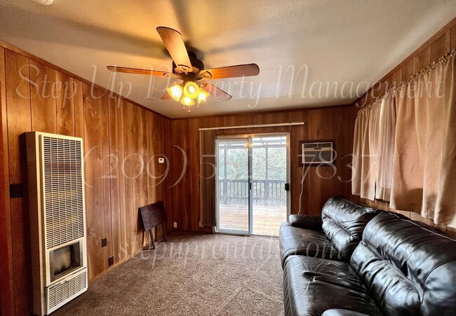 Building Photo - The Villa – Quiet 1 Bedroom Apartment with Mountain Views