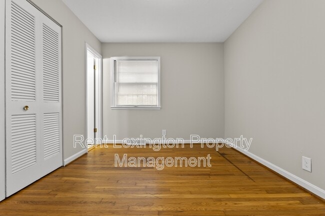 Building Photo - 304 Harvard Dr
