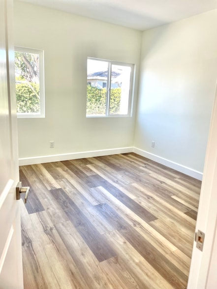 Building Photo - 1436 Kenneth Dr