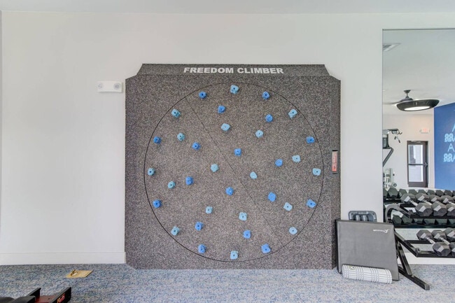 Building Photo - 1111 Shepherd Dr