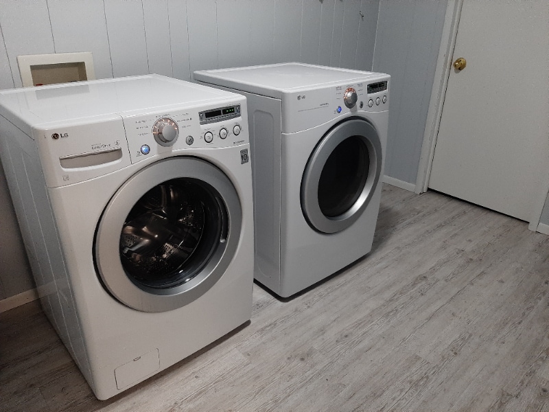 Building Photo - 114 S High St