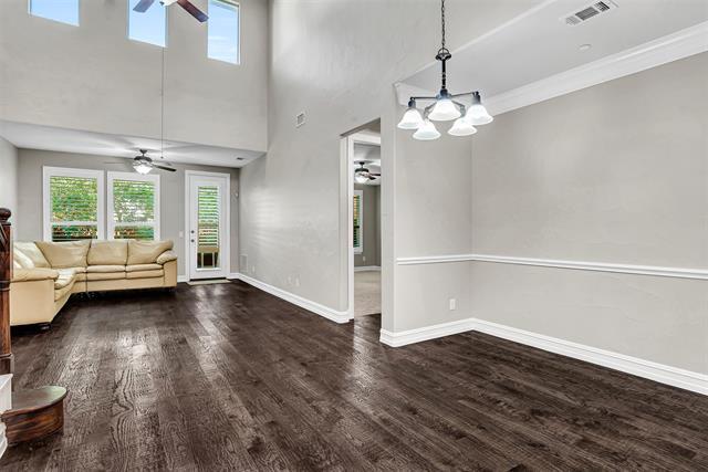 Building Photo - 4817 Bayview Dr