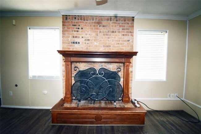 Building Photo - 1806 Cedarwood Ct