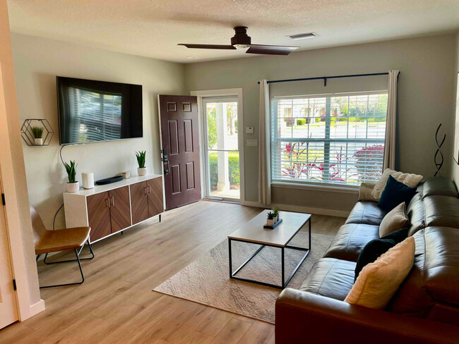 Building Photo - 8114 Summer Gate Ct