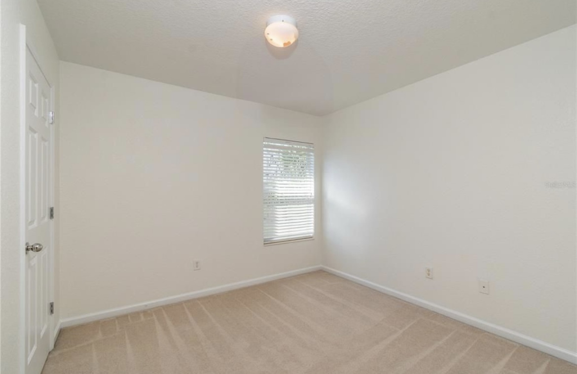 Building Photo - 4950 SW 45th Cir