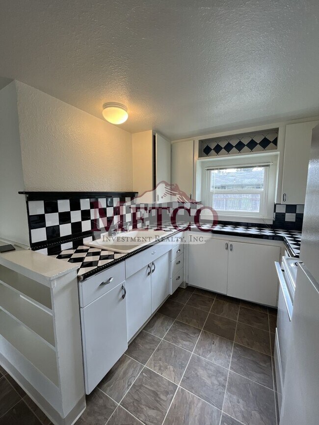 Building Photo - 22804
