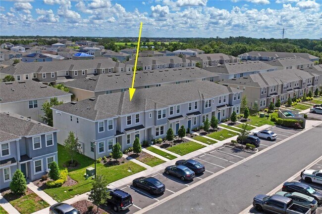Building Photo - 6240 Fairmont Ln