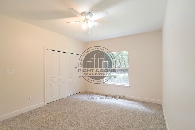 Building Photo - 9540 Starhawk Dr