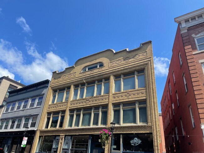 Building Photo - 125 Washington St
