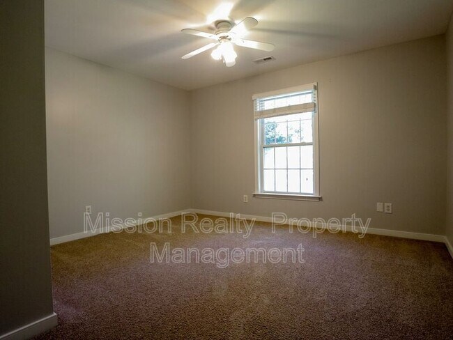Building Photo - 9006 Birdsong Creek Ct