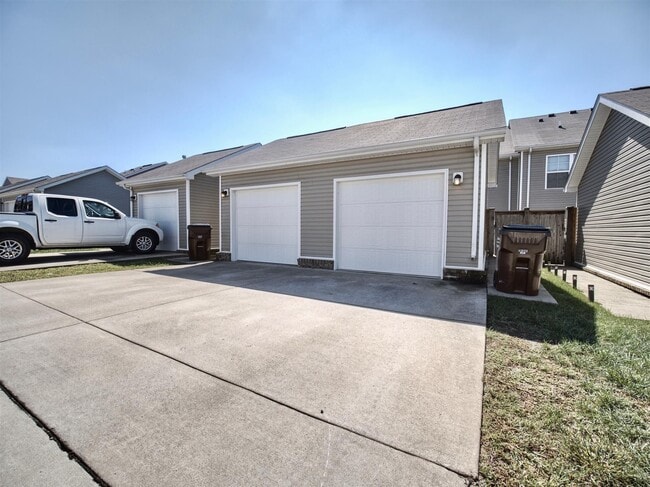 Building Photo - 2035 Hickory Brook Drive