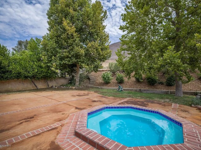 Building Photo - Beautiful 4 bedroom home in Agoura!