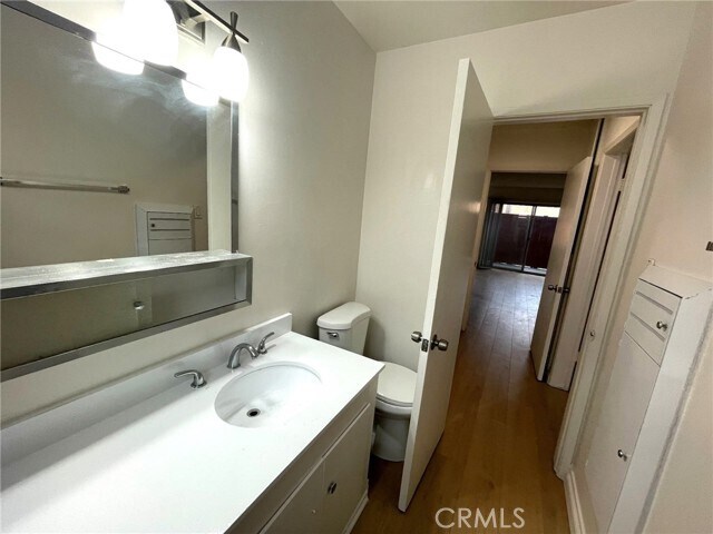 Building Photo - 5167 Yarmouth Ave