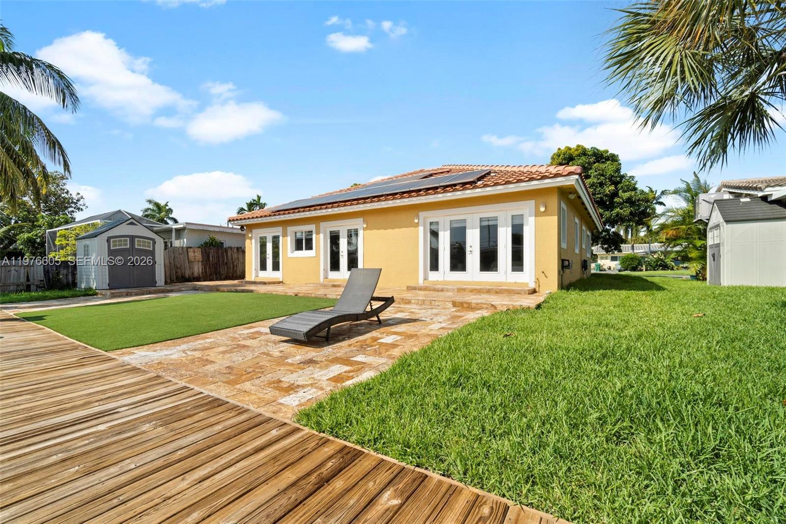 Back - 947 Nautilus Is