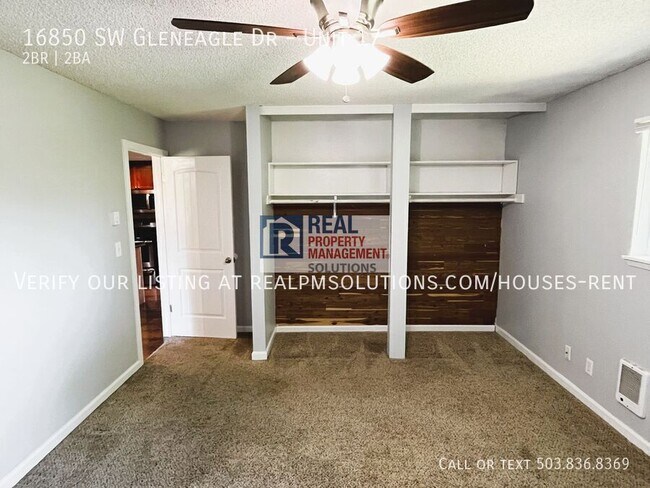 Building Photo - 16850 SW Gleneagle Dr