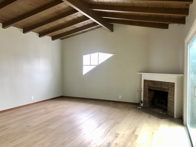 Living room - 2697 Santa Rosa Ave