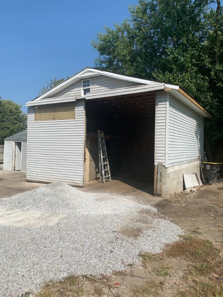 Building Photo - 2319 Whitmore Ave