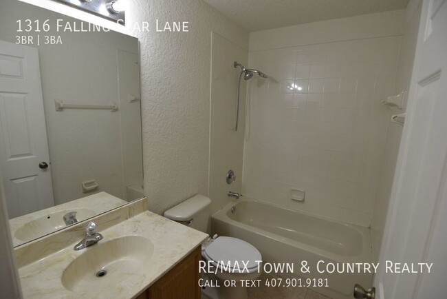 Building Photo - Orlando Rental Townhome