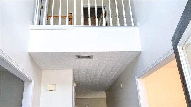 Building Photo - 570 Sterling Pointe Ct NW