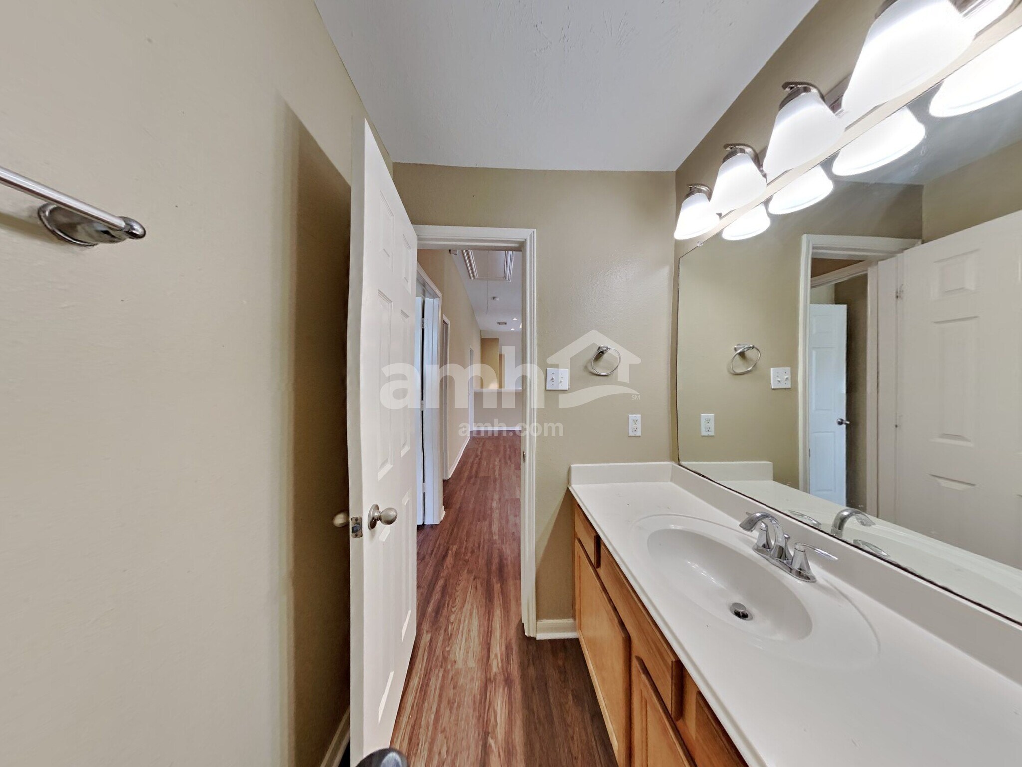 Building Photo - 14302 Baron Creek Ln
