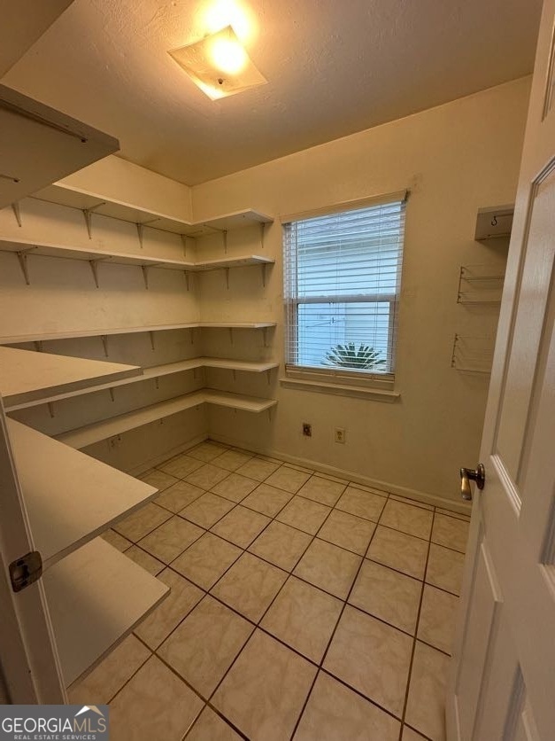 Building Photo - 130 Lakeside Dr