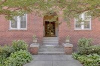 Building Photo - 703 W Princess Anne Rd