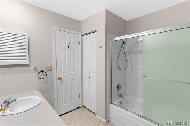 Building Photo - 388 Cobblestone Dr