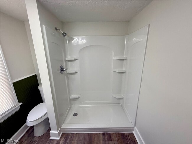 Building Photo - 835 Inman St