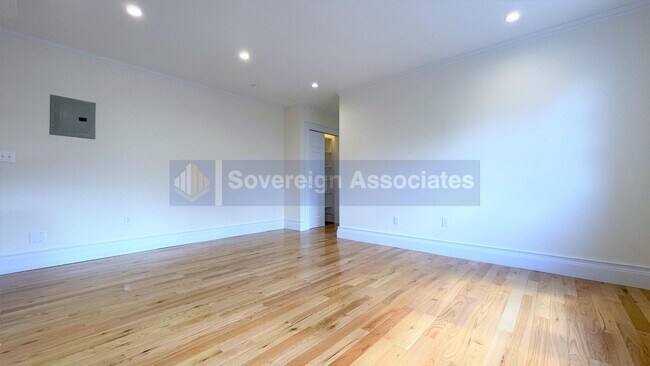 Building Photo - 289 Convent Ave