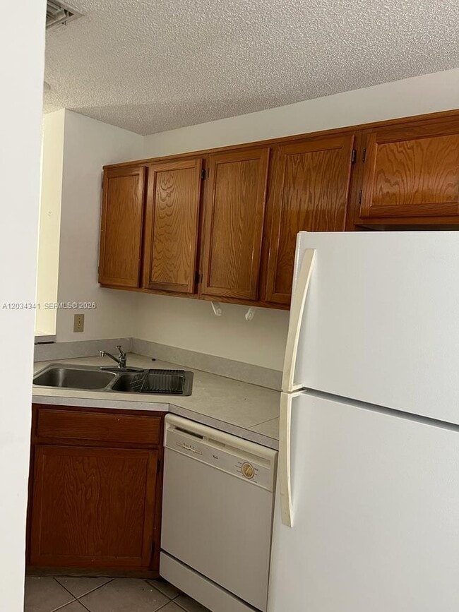 Building Photo - 13785 Bottlebrush Ct