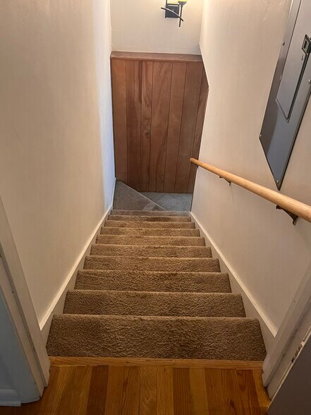 Building Photo - 1431 Southland Vista Ct NE