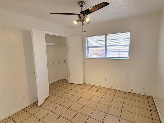 Building Photo - 1528 W Elm St