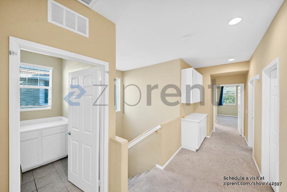 Building Photo - 24162 Willowbrooke Ct