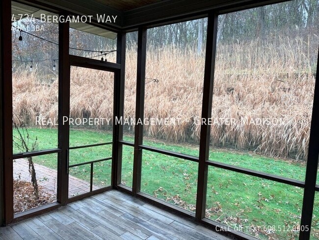 Building Photo - 4734 Bergamot Way