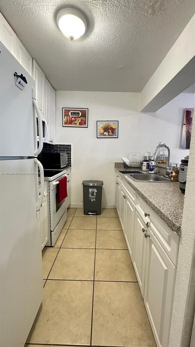 Primary Photo - 4550 W 16th Ave